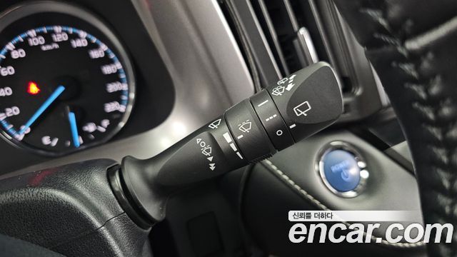 Toyota RAV4 2.5 4WD Hybrid 4th 2017 — фото 28