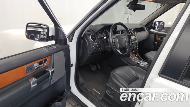 Land Rover Discovery 4 3.0 SDV6 SE 2013 — фото 10