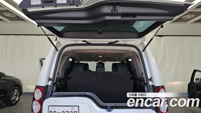 Land Rover Discovery 4 3.0 SDV6 SE 2013 — фото 20