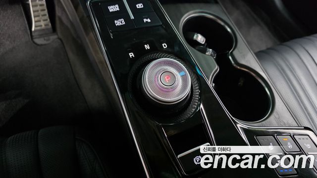 Kia K8 2.5 Gasoline 2WD Signature 2024 — фото 9
