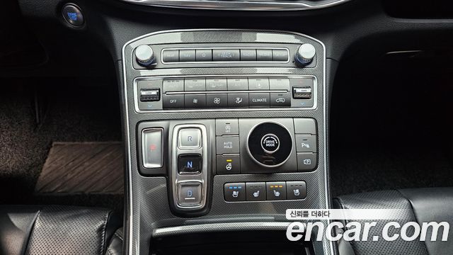 Hyundai Santa Fe Diesel 2.2 2WD Premium Choice 2021 — фото 9