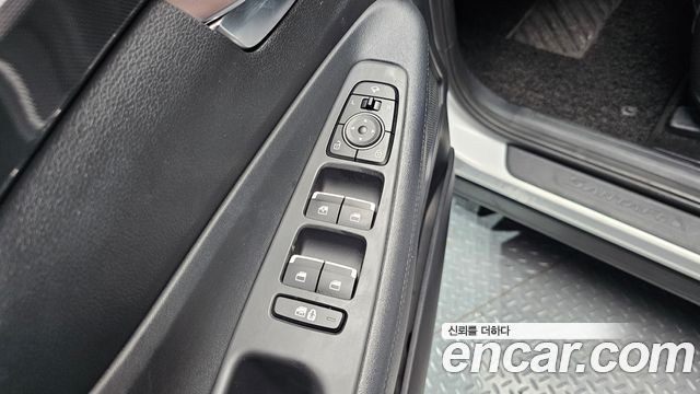 Hyundai Santa Fe Diesel 2.2 2WD Premium Choice 2021 — фото 17