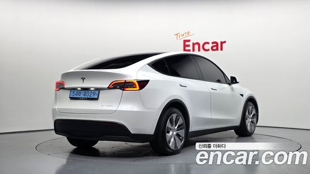 Tesla Model Y Long Range AWD 2022 — фото 2