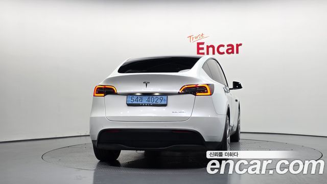 Tesla Model Y Long Range AWD 2022 — фото 4