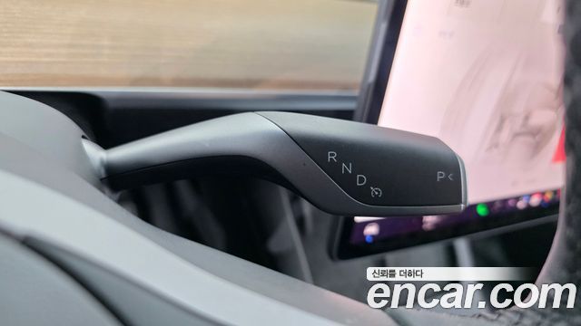 Tesla Model Y Long Range AWD 2022 — фото 9