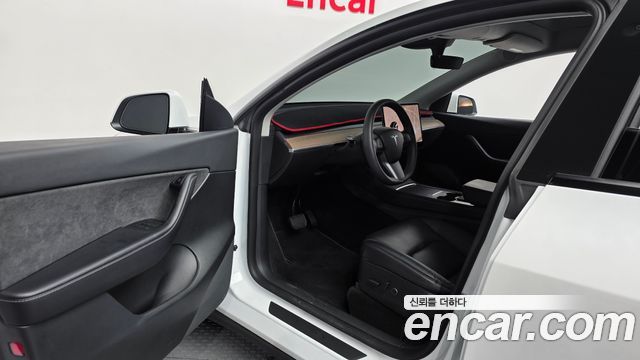 Tesla Model Y Long Range AWD 2022 — фото 10