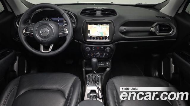 Jeep Renegade 1.3 Limited 2022 — фото 7