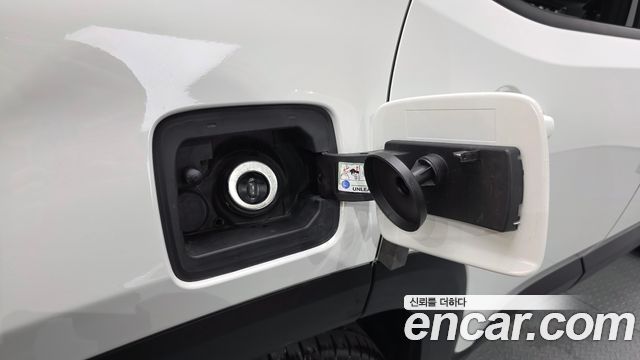 Jeep Renegade 1.3 Limited 2022 — фото 27
