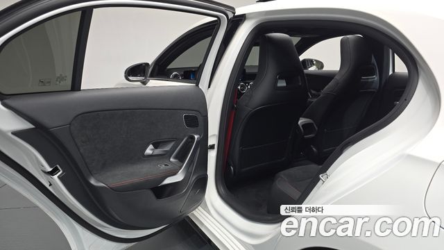 Mercedes-Benz A-Class (W177) AMG A45 S 4MATIC+ Hatchback 2025 — фото 35