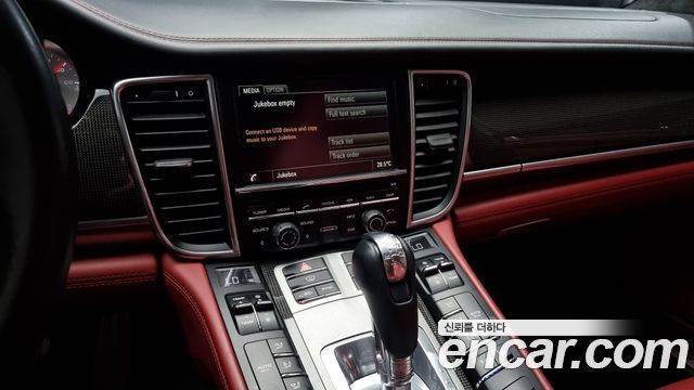 Porsche Panamera 4.8 GTS 970 2016 — фото 15