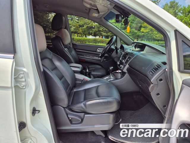 KG Mobility (SsangYong) Korando Turismo 4WD TX 9-seater 2017 — фото 21