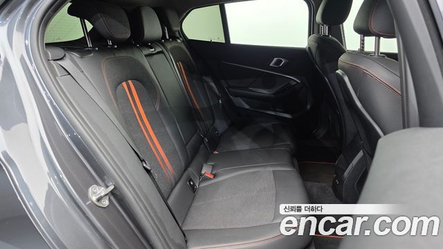 BMW 1 Series (F40) 118d Sport 2020 — фото 12