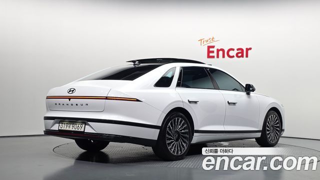 Hyundai Grandeur Hybrid (GN7) Calligraphy 2025 — фото 2
