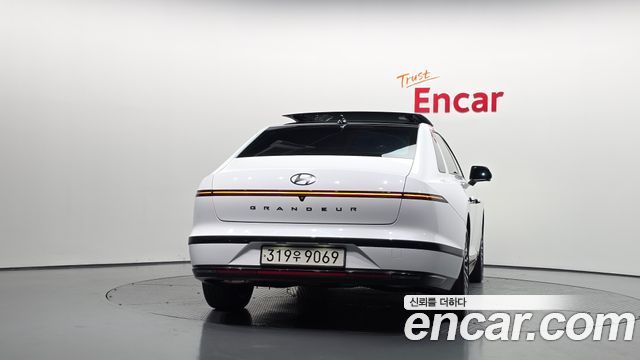 Hyundai Grandeur Hybrid (GN7) Calligraphy 2025 — фото 4
