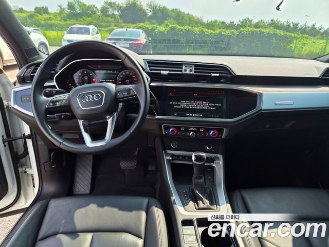 Audi Q3 (F3) 35 TDI Premium 2022 — фото 7