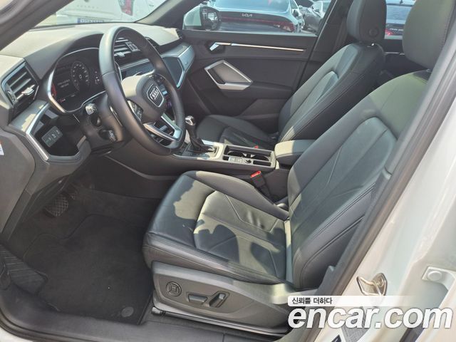 Audi Q3 (F3) 35 TDI Premium 2022 — фото 10