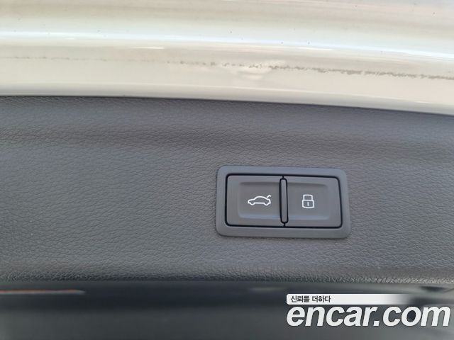 Audi Q3 (F3) 35 TDI Premium 2022 — фото 20