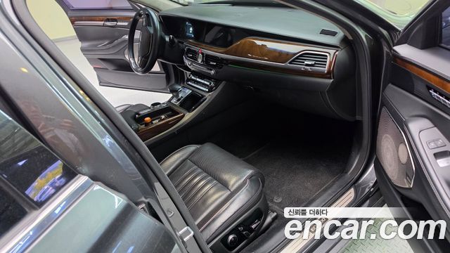 Genesis EQ900 3.8 GDI AWD Prestige 2018 — фото 16