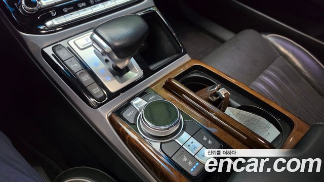 Genesis EQ900 3.8 GDI AWD Prestige 2018 — фото 20