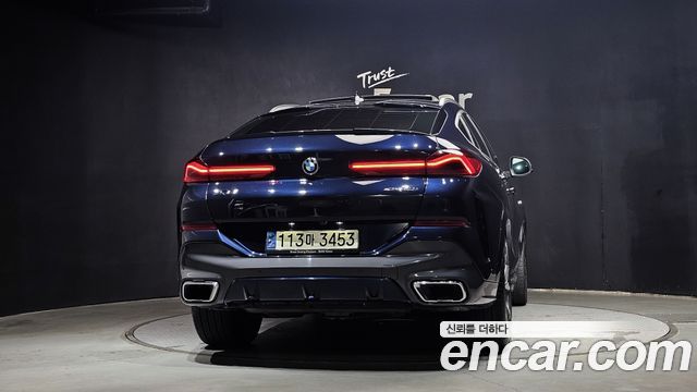 BMW X6 (G06) xDrive40i M Sport 2022 — фото 4