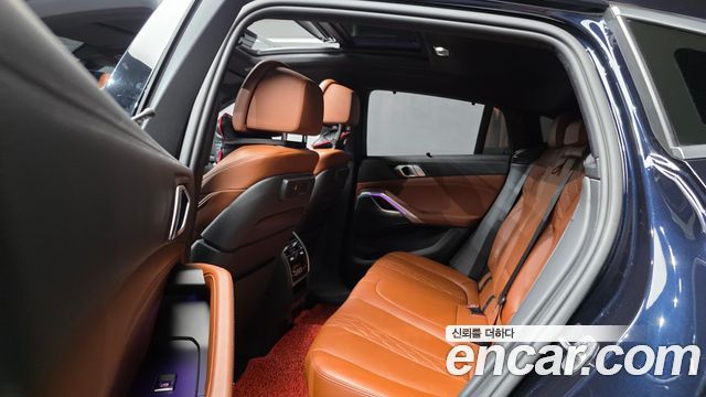 BMW X6 (G06) xDrive40i M Sport 2022 — фото 12