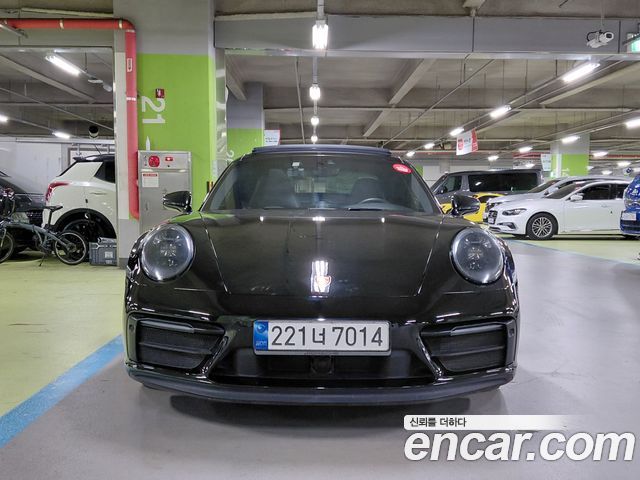Porsche 911 (992) Carrera 4 GTS 2023 — фото 3