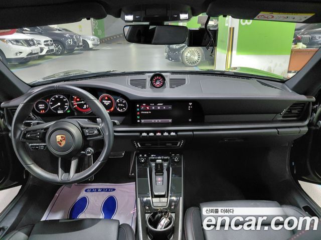 Porsche 911 (992) Carrera 4 GTS 2023 — фото 16