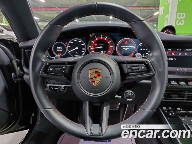 Porsche 911 (992) Carrera 4 GTS 2023 — фото 17