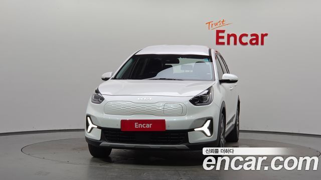 Kia Niro Plus Earth 2023 — фото 3