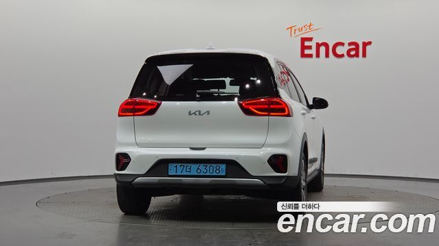 Kia Niro Plus Earth 2023 — фото 4