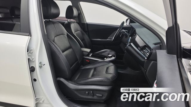 Kia Niro Plus Earth 2023 — фото 12