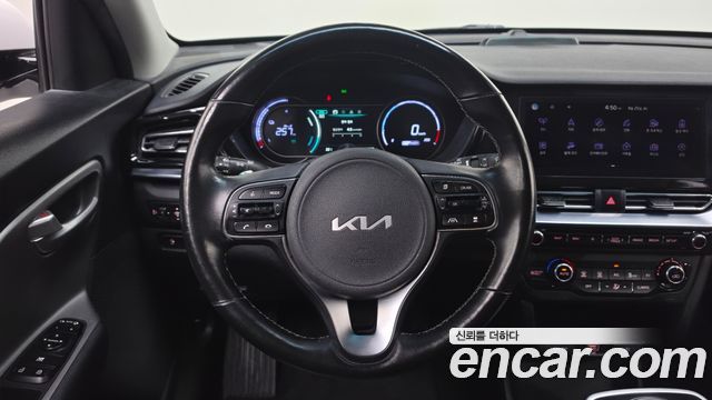 Kia Niro Plus Earth 2023 — фото 13