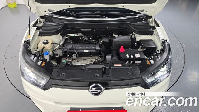 KG Mobility (SsangYong) Tivoli LX 2WD 2017 — фото 6