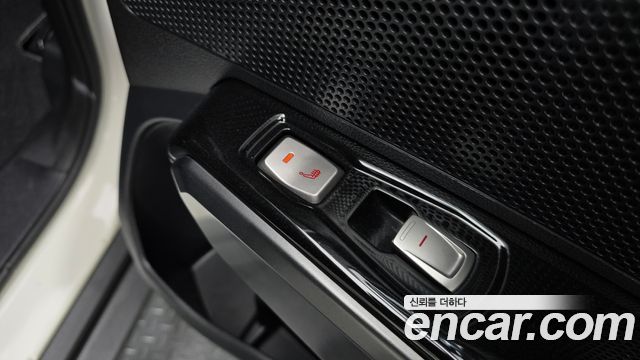 KG Mobility (SsangYong) Tivoli LX 2WD 2017 — фото 16