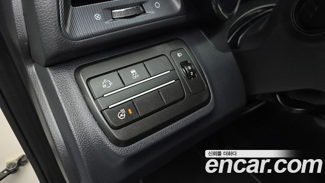 KG Mobility (SsangYong) Tivoli LX 2WD 2017 — фото 17