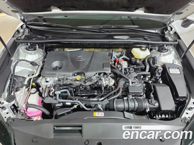 Toyota Camry (XV80) 2.5 XLE Premium Hybrid 2026 — фото 6