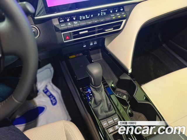 Toyota Camry (XV80) 2.5 XLE Premium Hybrid 2026 — фото 9