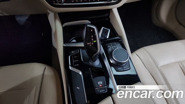 BMW 5 Series (G30) 520i Luxury 2020 — фото 9