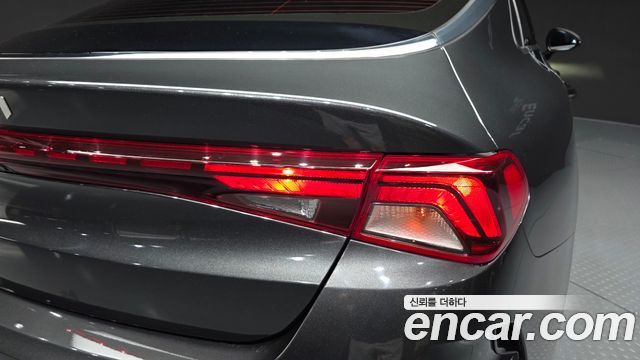 Kia K5 (III) 2.0 Prestige 2023 — фото 23