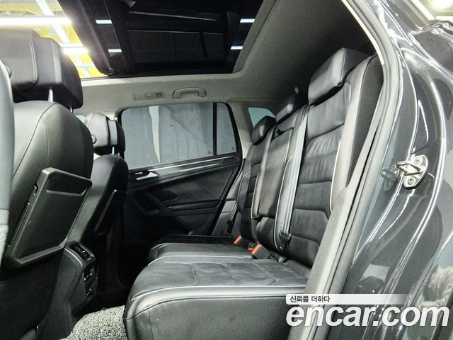 Volkswagen Tiguan (II) 2.0 TDI Prestige 2020 — фото 16