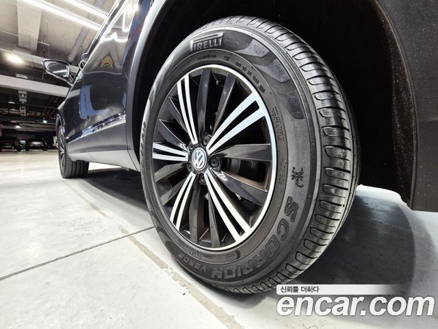 Volkswagen Tiguan (II) 2.0 TDI Prestige 2020 — фото 24