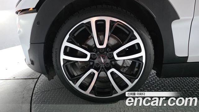 MINI Cooper S Clubman Shadow Edition 2nd 2022 — фото 5