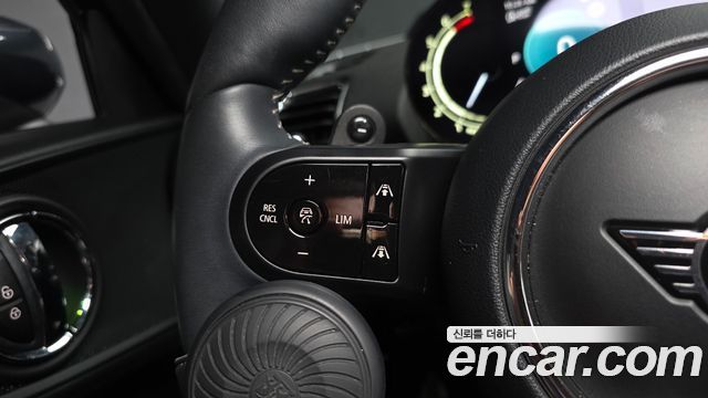 MINI Cooper S Clubman Shadow Edition 2nd 2022 — фото 38