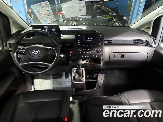 Hyundai Staria Tourer 9-Seater Modern 2025 — фото 5