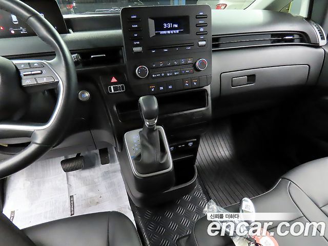 Hyundai Staria Tourer 9-Seater Modern 2025 — фото 15