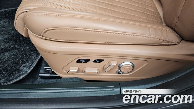 Hyundai Grandeur (GN7) 3,5 Gasoline 4WD Calligraphy 2025 — фото 32