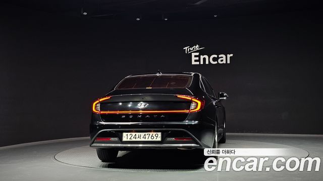 Hyundai Sonata (DN8) 2.0 Premium Family 2021 — фото 4