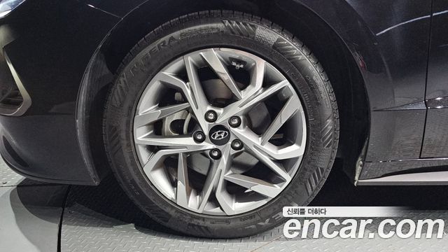 Hyundai Sonata (DN8) 2.0 Premium Family 2021 — фото 5