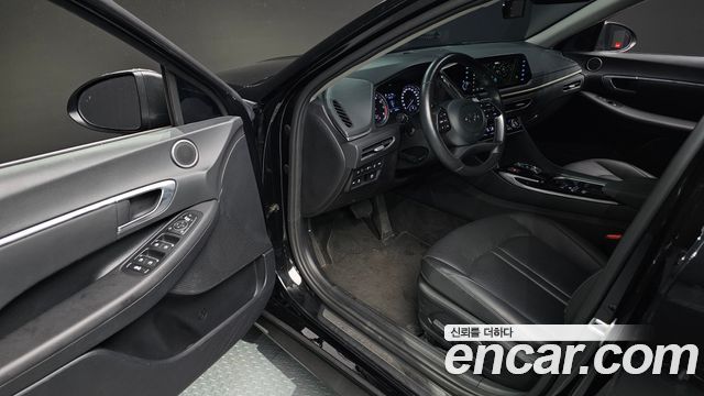 Hyundai Sonata (DN8) 2.0 Premium Family 2021 — фото 11
