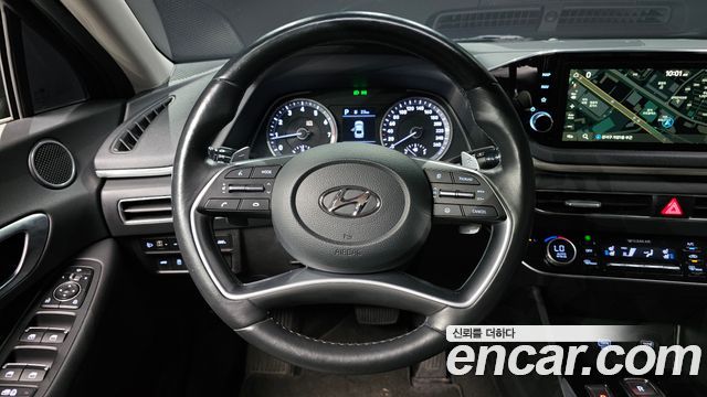 Hyundai Sonata (DN8) 2.0 Premium Family 2021 — фото 13